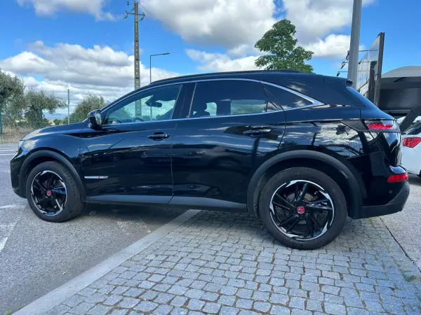 DS DS7 Crossback 2021 - 27900 EUR, 112694 km - AUTO.MOTO.pt - 112694km - foto 4 de 33