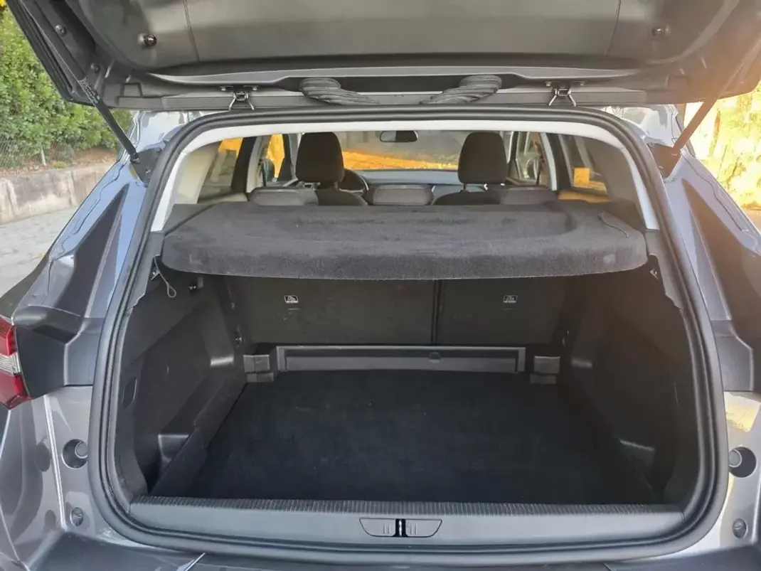 Opel Grandland X 2020 - 15499 EUR, 108544 km - 108544km - foto 14 de 34