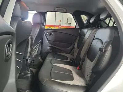 Renault Captur 2017 - 11900 EUR, 118207 km - 118207km - foto 10 de 23