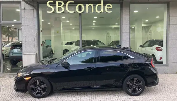 Honda Civic 2018 - 19900 EUR, 42326 km - AUTO.MOTO.pt - 42326km - foto 5 de 6
