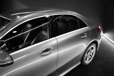 Mercedes-Benz A 250e Limousine 2021 — foto 4 de 13