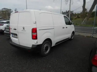 Peugeot Expert 2018 - 21000 EUR, 106600 km - AUTO.MOTO.pt - 106600km - foto 4 de 13