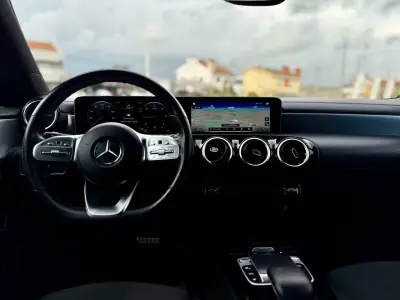 Mercedes-Benz CLA 180 2019 - 29950 EUR, 73000 km - AUTO.MOTO.pt - 73000km - foto 15 de 33
