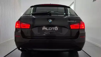 BMW 520 2013 - 13990 EUR, 253031 km - AUTO.MOTO.pt - 253031km - foto 8 de 40