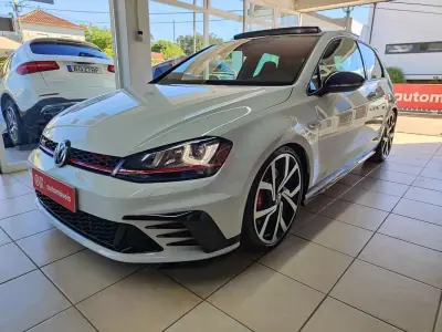 Volkswagen Golf 2017 - 30750 EUR, 76500 km - AUTO.MOTO.pt - 76500km - foto 5 de 35