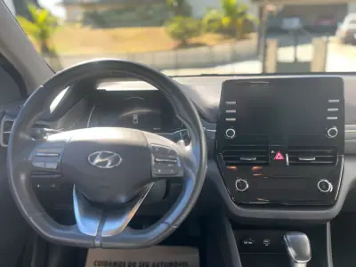 Hyundai Ioniq 2021 - 18900 EUR, 92000 km - AUTO.MOTO.pt - 92000km - foto 8 de 12