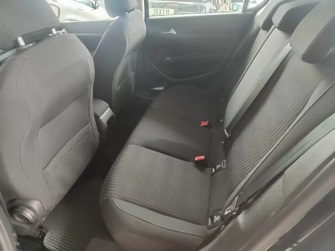 Peugeot 308 2014 - 9350 EUR, 207000 km - AUTO.MOTO.pt - 207000km - foto 12 de 34