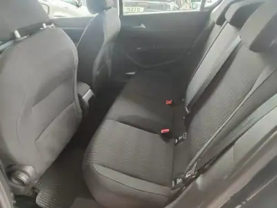 Peugeot 308 2014 - 9350 EUR, 207000 km - AUTO.MOTO.pt - 207000km - foto 12 de 34