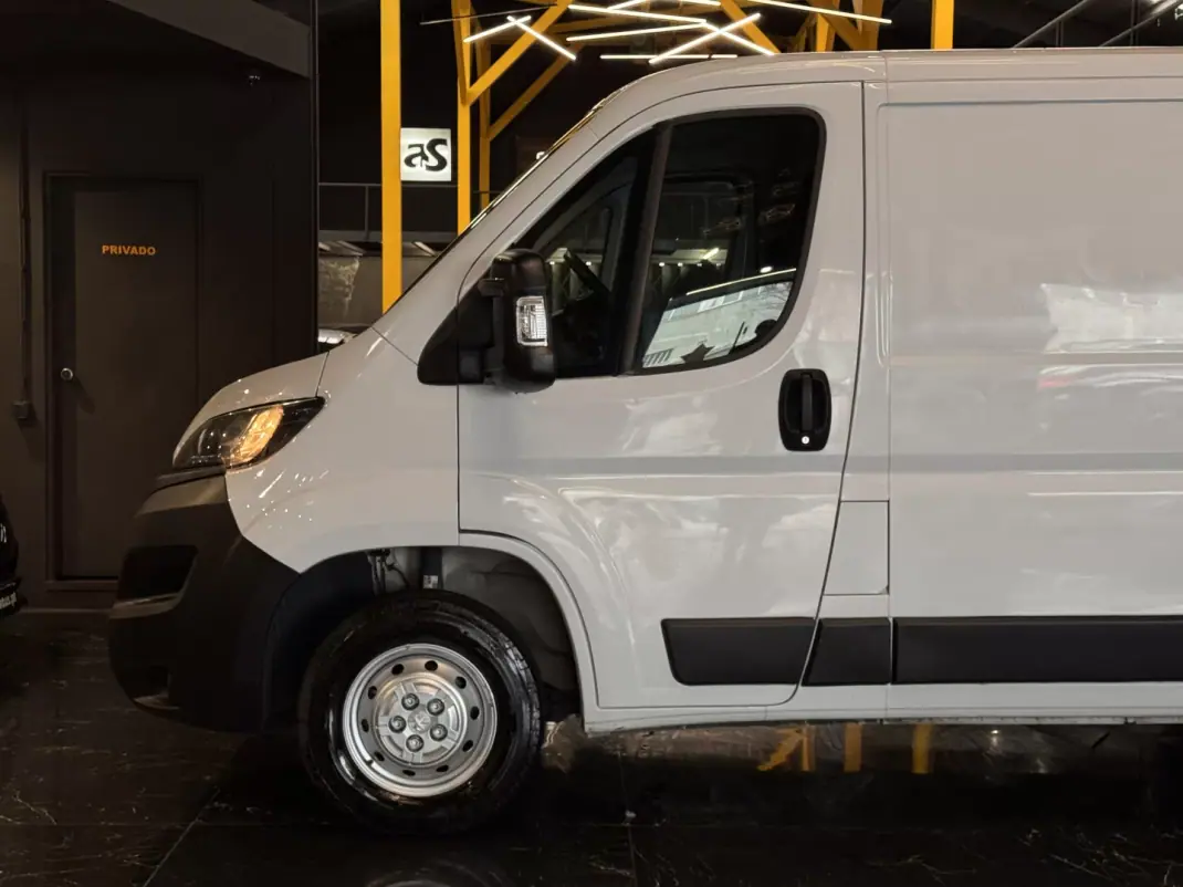 Peugeot Partner L2 caixa automática 130cv 2022 - 16990 EUR, 170100 km - AUTO.MOTO.pt - 170100km - foto 8 de 26