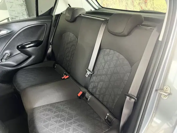 Opel Corsa 2019 - 8900 EUR, 116729 km - AUTO.MOTO.pt - 116729km - foto 21 de 22