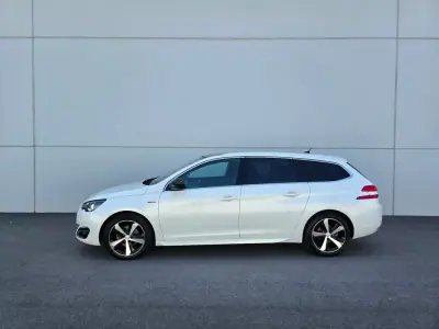 Peugeot 308 SW 2017 - 13750 EUR, 136500 km - AUTO.MOTO.pt - 136500km - foto 7 de 36