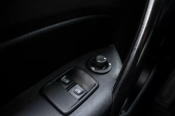 Renault Kangoo E-Tech Confort 2020 - 9990 EUR, 57785 km - AUTO.MOTO.pt - 57785km - foto 22 de 28