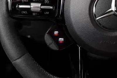 Mercedes-Benz AMG GT 2019 - 205000 EUR, 15821 km - AUTO.MOTO.pt - 15821km - foto 9 de 26
