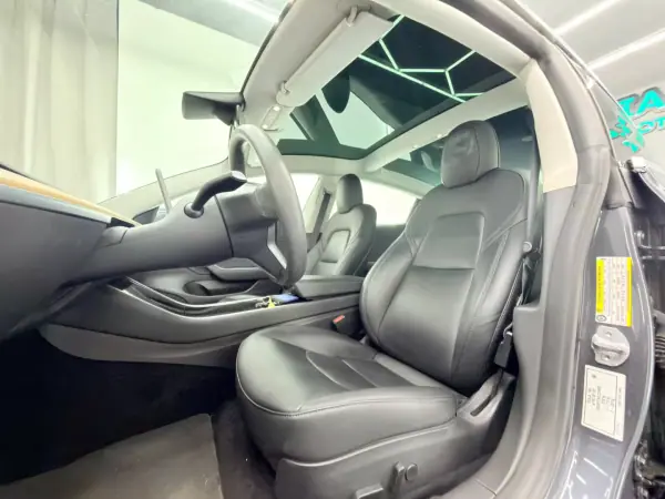 Tesla Model 3 2020 - 21750 EUR, 164000 km - AUTO.MOTO.pt - 164000km - foto 20 de 22