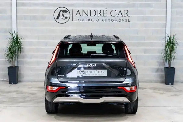 Kia e-Niro 2023 - 26950 EUR, 53564 km - AUTO.MOTO.pt - 53564km - foto 8 de 51