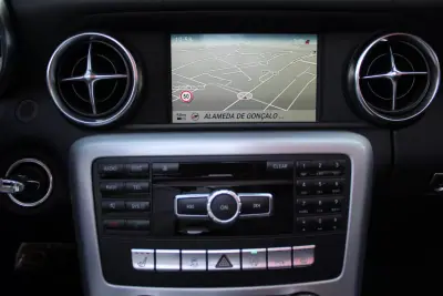 Mercedes-Benz SLK 250 2015 - 22990 EUR, 203350 km - 203350km - foto 13 de 32