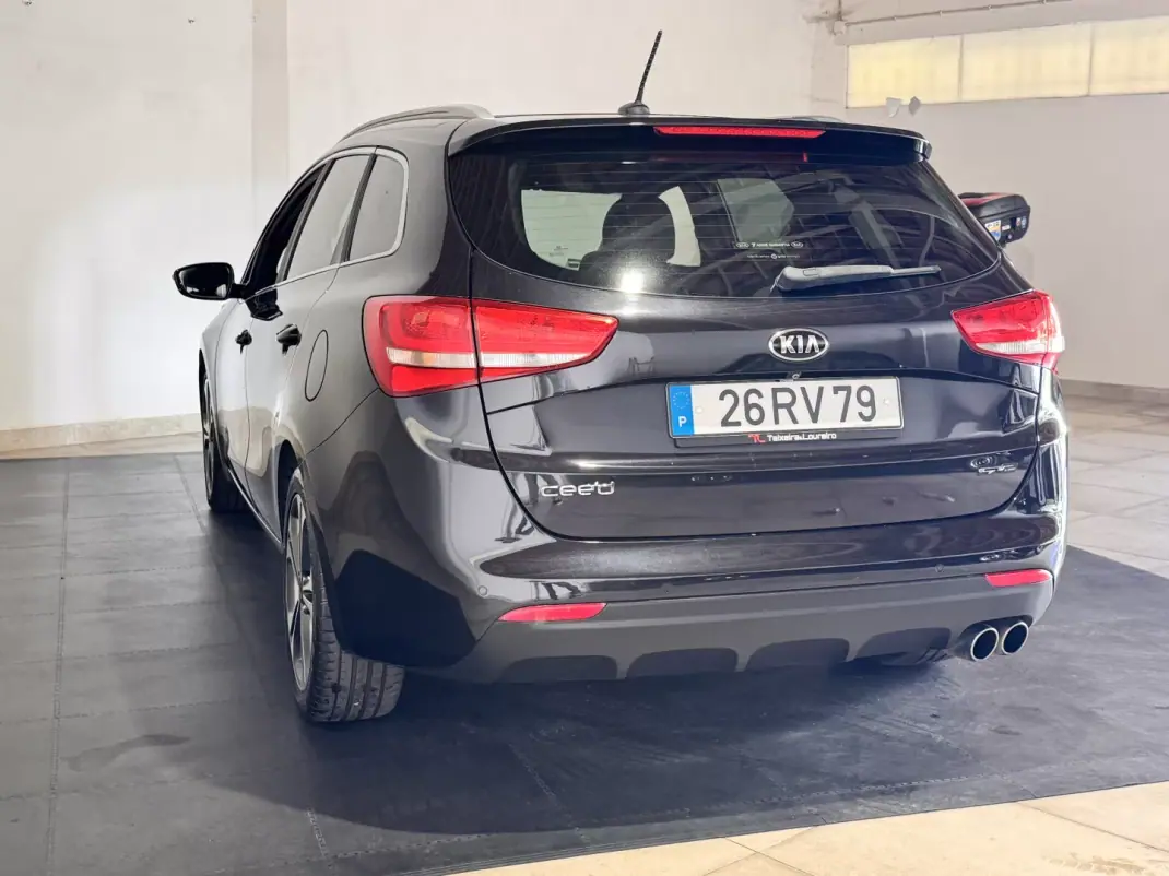 Kia Ceed SW 2016 - 10900 EUR, 193625 km - 193625km - foto 7 de 25