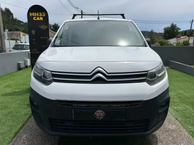 Citroën Berlingo 1.5 Hdi 2019 - 9900 EUR, 180000 km - AUTO.MOTO.pt - 180000km - foto 5 de 43