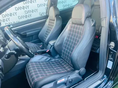 Volkswagen Golf 2007 - 17500 EUR, 220000 km - AUTO.MOTO.pt - 220000km - foto 14 de 15