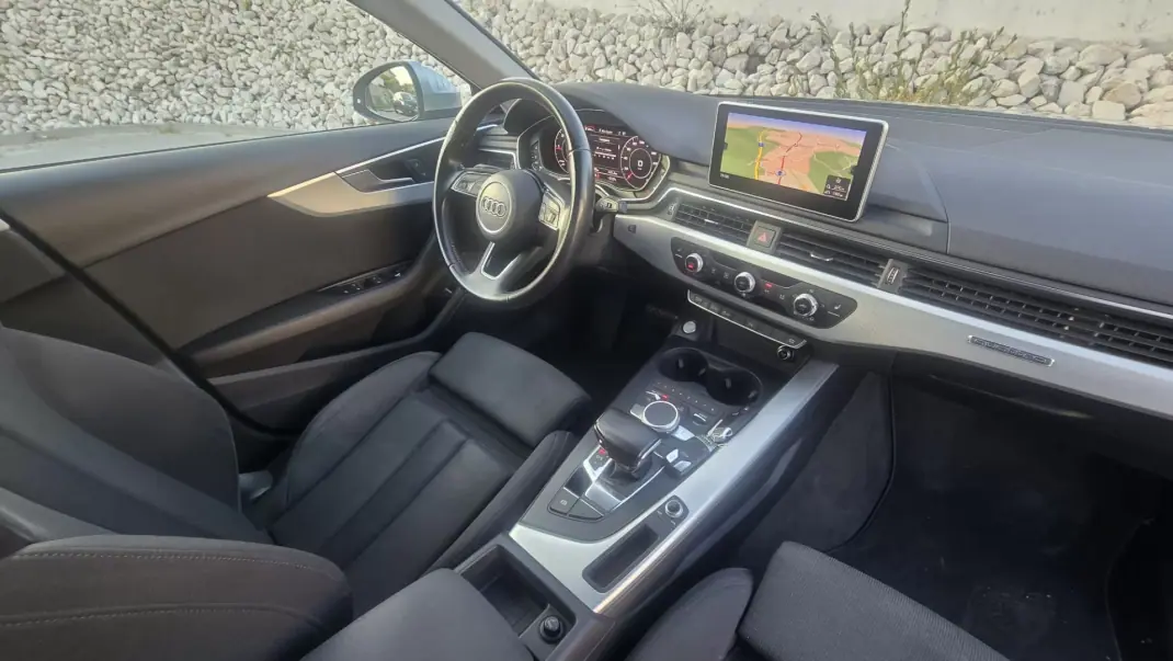 Audi A4 Avant 2016 - 18450 EUR, 170480 km - 170480km - foto 23 de 34