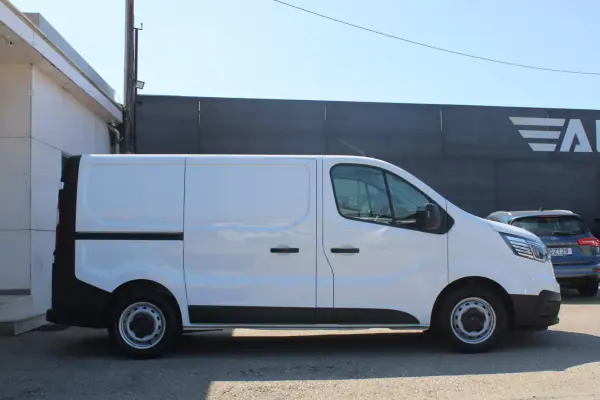 Renault Trafic 2022 - 17990 EUR, 222000 km - AUTO.MOTO.pt - 222000km - foto 6 de 24