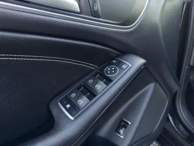 Mercedes-Benz CLA 180 2014 - 16990 EUR, 145000 km - AUTO.MOTO.pt - 145000km - foto 14 de 32