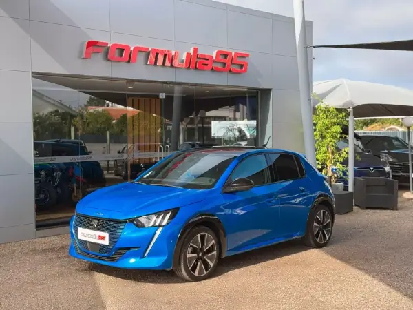 Peugeot e-208 Elektromotor 136 Gt 2021 Elétrico — 99 985 km Peugeot e-208 Elektromotor 136 Gt 2021 Elétrico