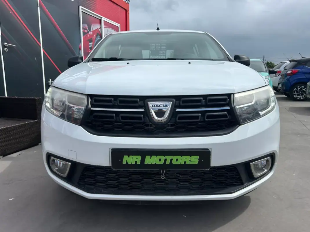 Dacia Sandero 2019 - 10947 EUR, 36000 km - AUTO.MOTO.pt - 36000km - foto 3 de 17