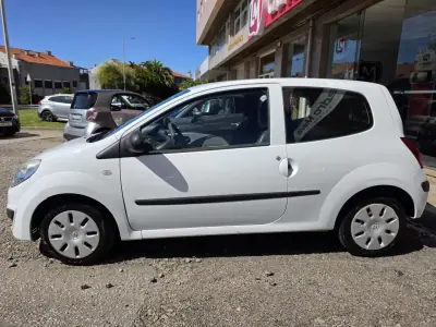 Renault Twingo 2010 - 4250 EUR, 150000 km - 150000km - foto 4 de 11