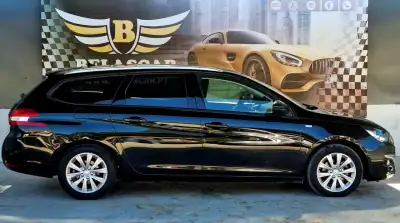 Peugeot 308 SW 2017 - 7900 EUR, 220982 km - AUTO.MOTO.pt - 220982km - foto 3 de 17