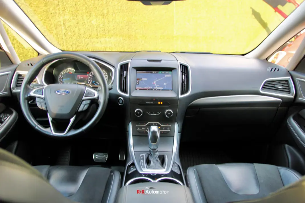 Ford S-Max 2016 - 28900 EUR, 137000 km - AUTO.MOTO.pt - 137000km - foto 16 de 35