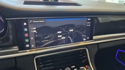 Porsche Panamera 2023 - 97500 EUR, 25369 km - AUTO.MOTO.pt - 25369km - foto 43 de 53