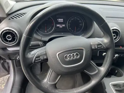 Audi A3 Limousine 2015 - 13900 EUR, 148500 km - AUTO.MOTO.pt - 148500km - foto 9 de 18