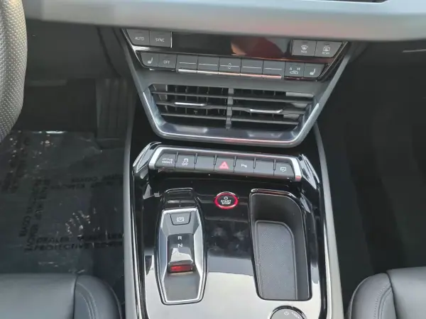 Audi e-tron GT 2021 - 52499 EUR, 100000 km - AUTO.MOTO.pt - 100000km - foto 28 de 46