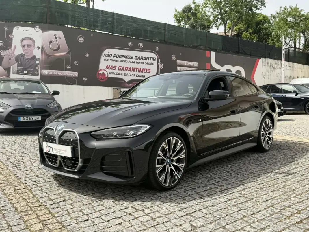BMW i4 2022 - 36000 EUR, 129874 km - AUTO.MOTO.pt - 129874km - foto 1 de 9