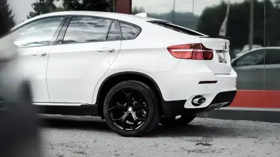 BMW X6 2009 - 22500 EUR, 268000 km - AUTO.MOTO.pt - 268000km - foto 6 de 12