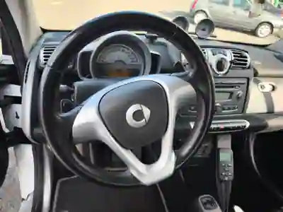 Smart Fortwo Cabrio 2007 - 6000 EUR, 106500 km - AUTO.MOTO.pt - 106500km - foto 6 de 10