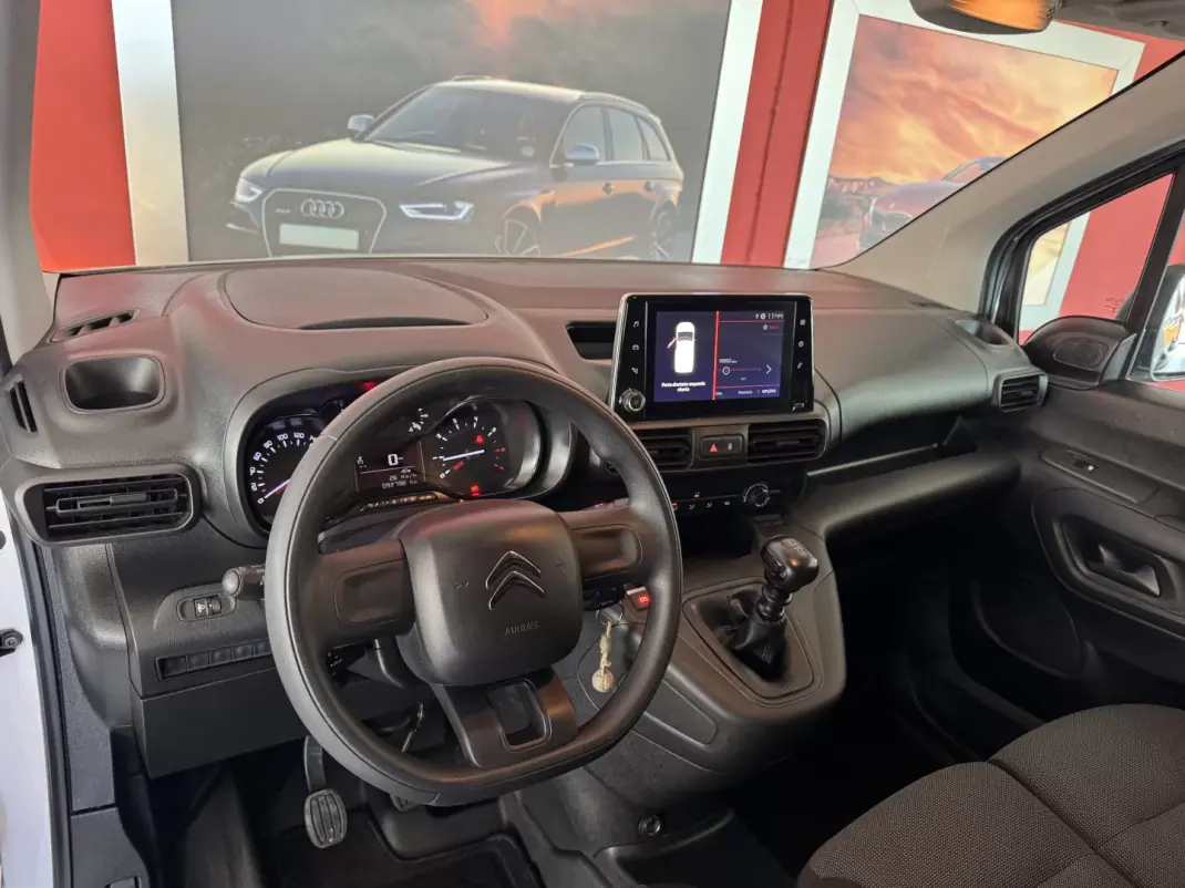 Citroën BERLINGO 1.5 BlueHDi 100 S&S Club M 2022 - 15990 EUR, 92798 km - AUTO.MOTO.pt - 92798km - foto 19 de 19