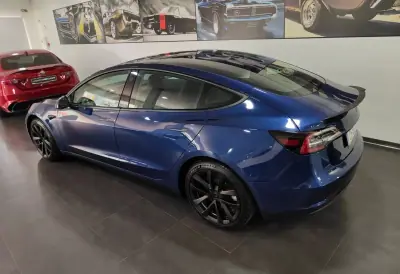 Tesla Model 3 2021 - 25990 EUR, 100000 km - AUTO.MOTO.pt - 100000km - foto 26 de 46