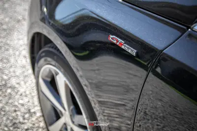 Peugeot 308 SW 2016 - 11800 EUR, 204000 km - foto 5 de 37