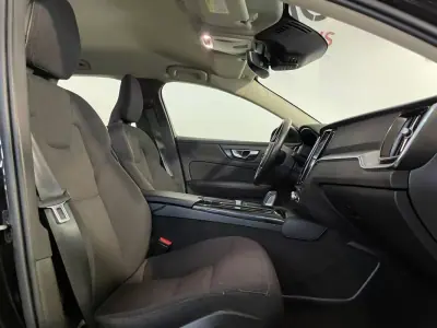 Volvo V60 2020 - 24950 EUR, 123000 km - AUTO.MOTO.pt - 123000km - foto 14 de 32