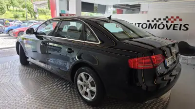 Audi A4 2008 - 9750 EUR, 235508 km - AUTO.MOTO.pt - 235508km - foto 19 de 51