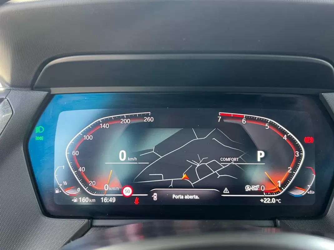 BMW 118 2020 - 22800 EUR, 116000 km - AUTO.MOTO.pt - 116000km - foto 13 de 15