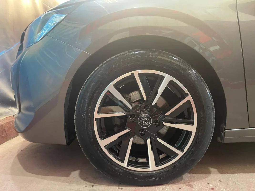 Peugeot 208 2023 - 14900 EUR, 44000 km - AUTO.MOTO.pt - 44000km - foto 24 de 47