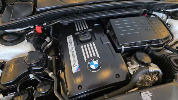 BMW 1M Coupe 2012 - 67500 EUR, 67790 km - AUTO.MOTO.pt - 67790km - foto 30 de 61
