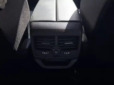 Peugeot 3008 2022 - 21990 EUR, 153000 km - 153000km - foto 48 de 50