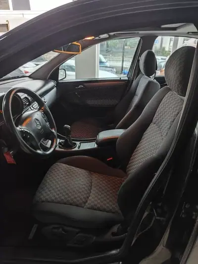 Mercedes-Benz C 220 2000 - 5750 EUR, 372700 km - AUTO.MOTO.pt - 372700km - foto 20 de 60