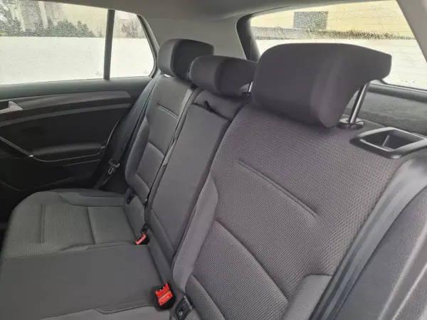 Volkswagen Golf 2019 - 18999 EUR, 139668 km - AUTO.MOTO.pt - 139668km - foto 27 de 30