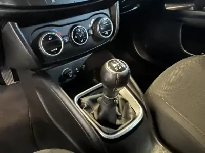 Fiat Tipo Station Wagon 2017 - 9490 EUR, 120000 km - AUTO.MOTO.pt - 120000km - foto 8 de 30