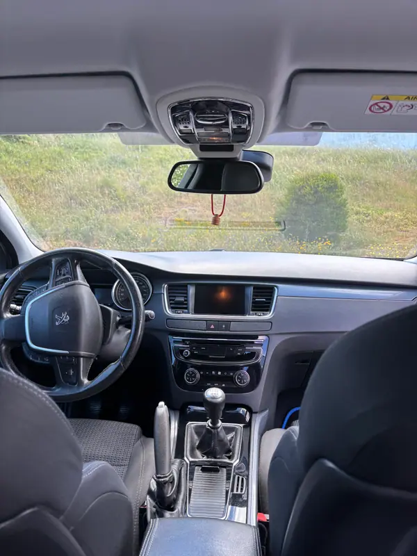 Peugeot 508 SW 2017 - 6800 EUR, 200000 km - AUTO.MOTO.pt - 200000km - foto 13 de 15